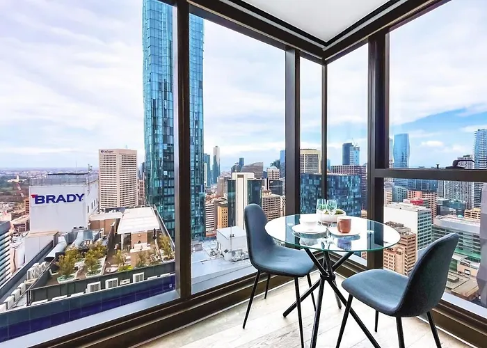 High-Rise Condo In Melbourne Cbd